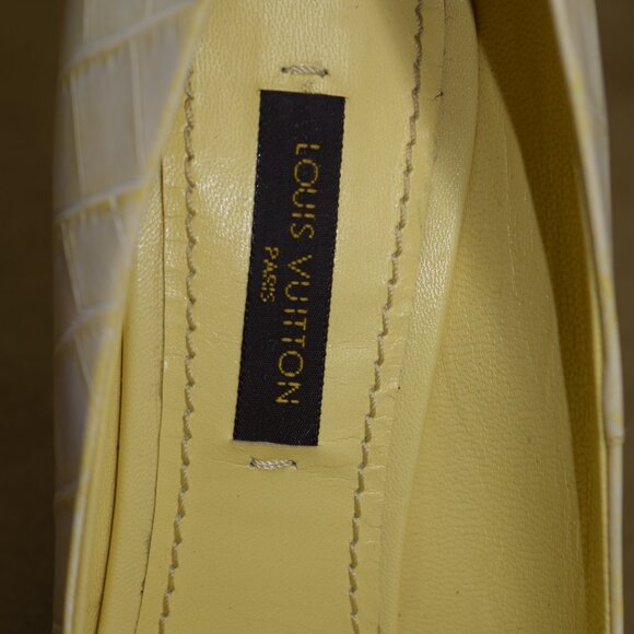 EUC Louis Vuitton Merry-Go-Round Heels Pumps 36 M Cream Alligator 6 M Metal Toe - Picture 7 of 15